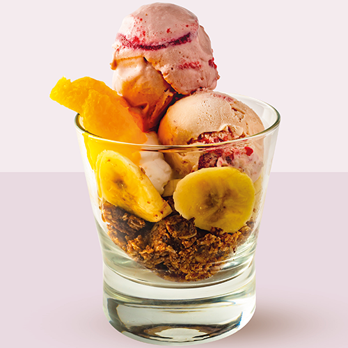 fruits and granola prafait 